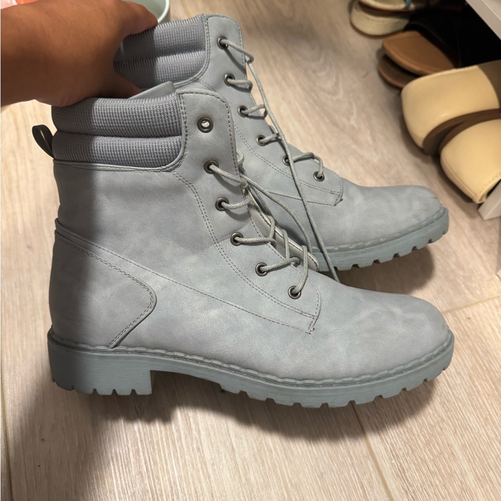 Women’s Combat Boots